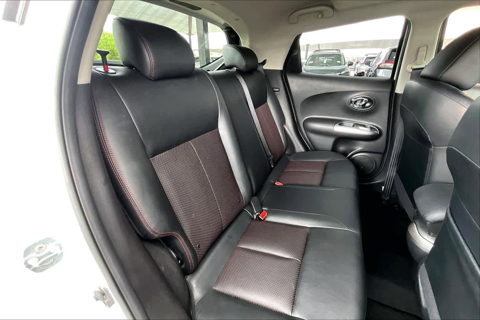 Used 2016 Nissan Juke SL FWD image 21