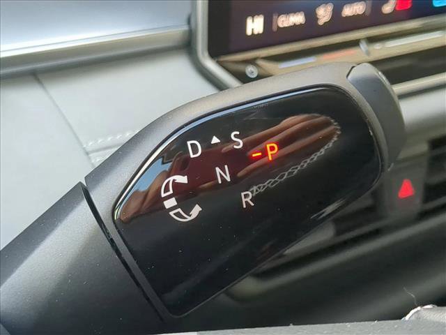 New 2026 Volkswagen Tiguan SE image 16