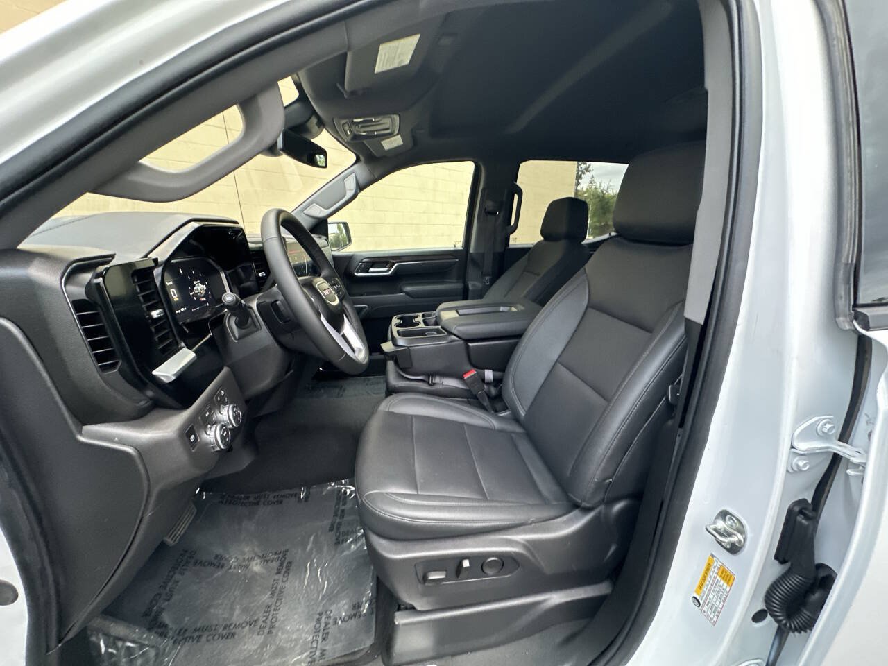 Used 2026 GMC Sierra 1500 SLT AWD/4WD image 21
