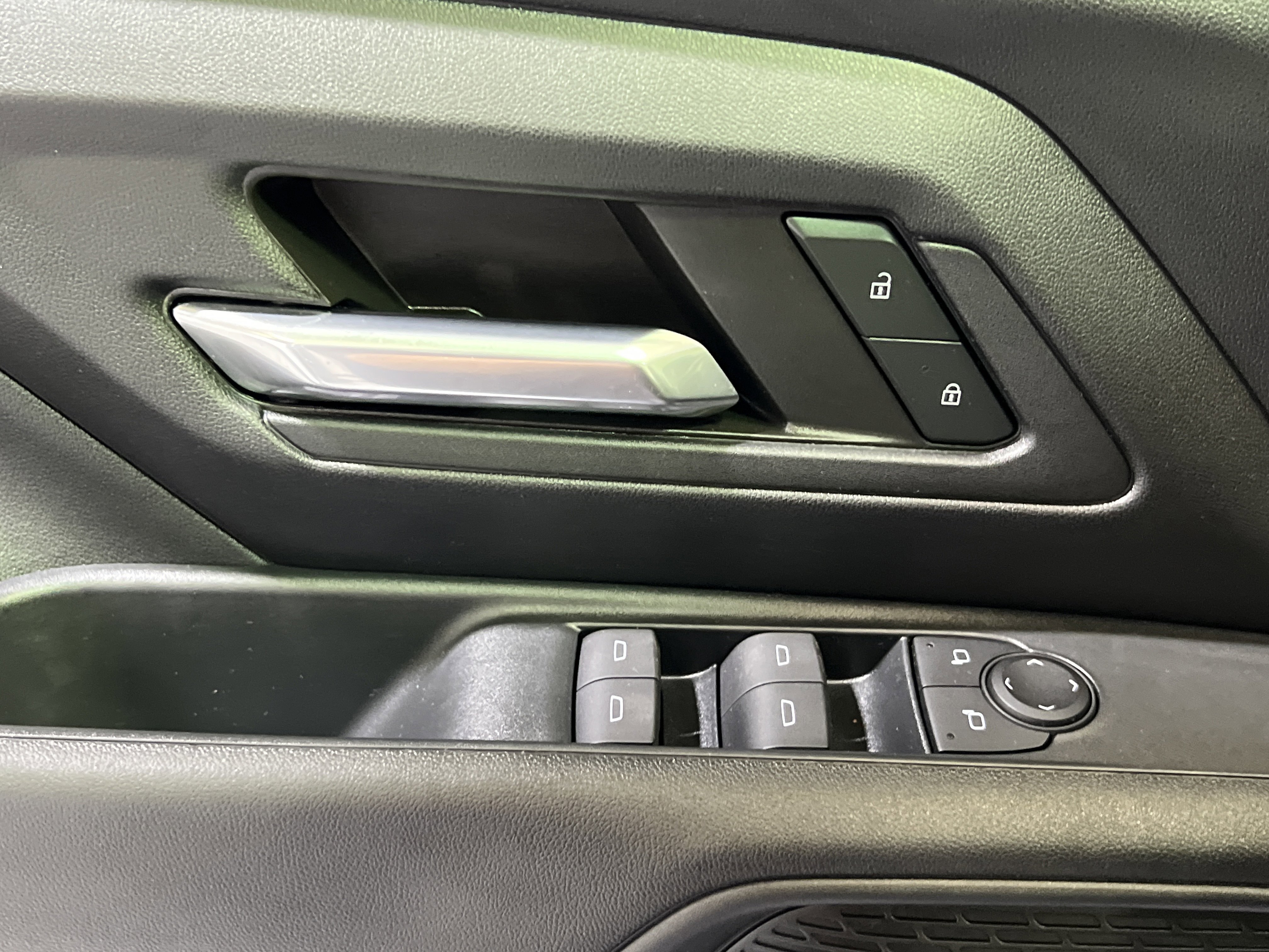 Certified 2024 Chevrolet Silverado EV W/T image 23