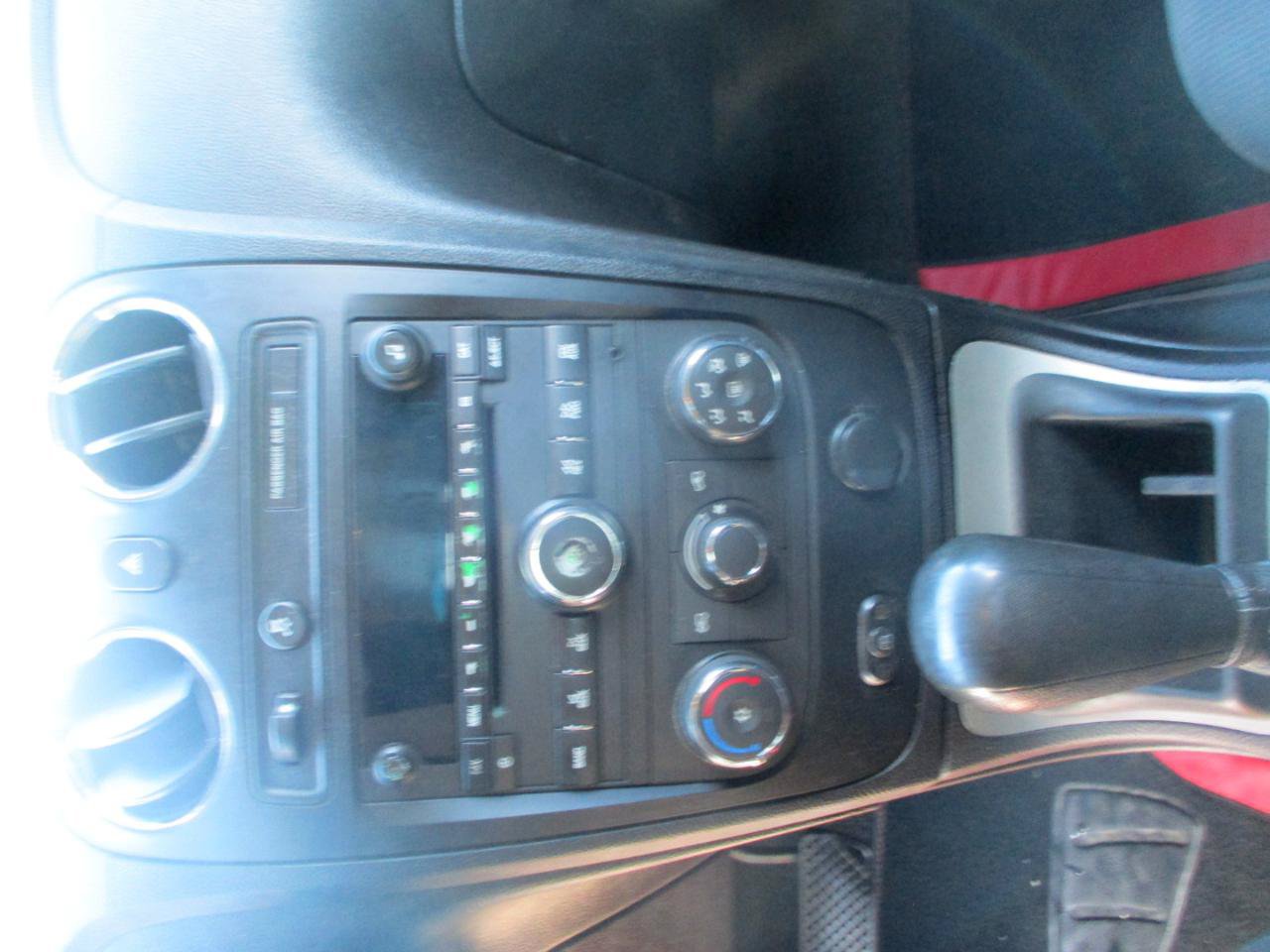 Used 2011 Chevrolet HHR LS FWD image 10