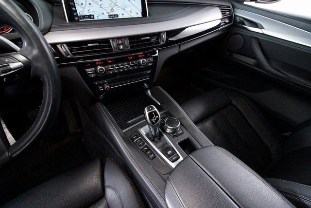 Used 2019 BMW X6 xDrive50i w/ M Sport Package image 12