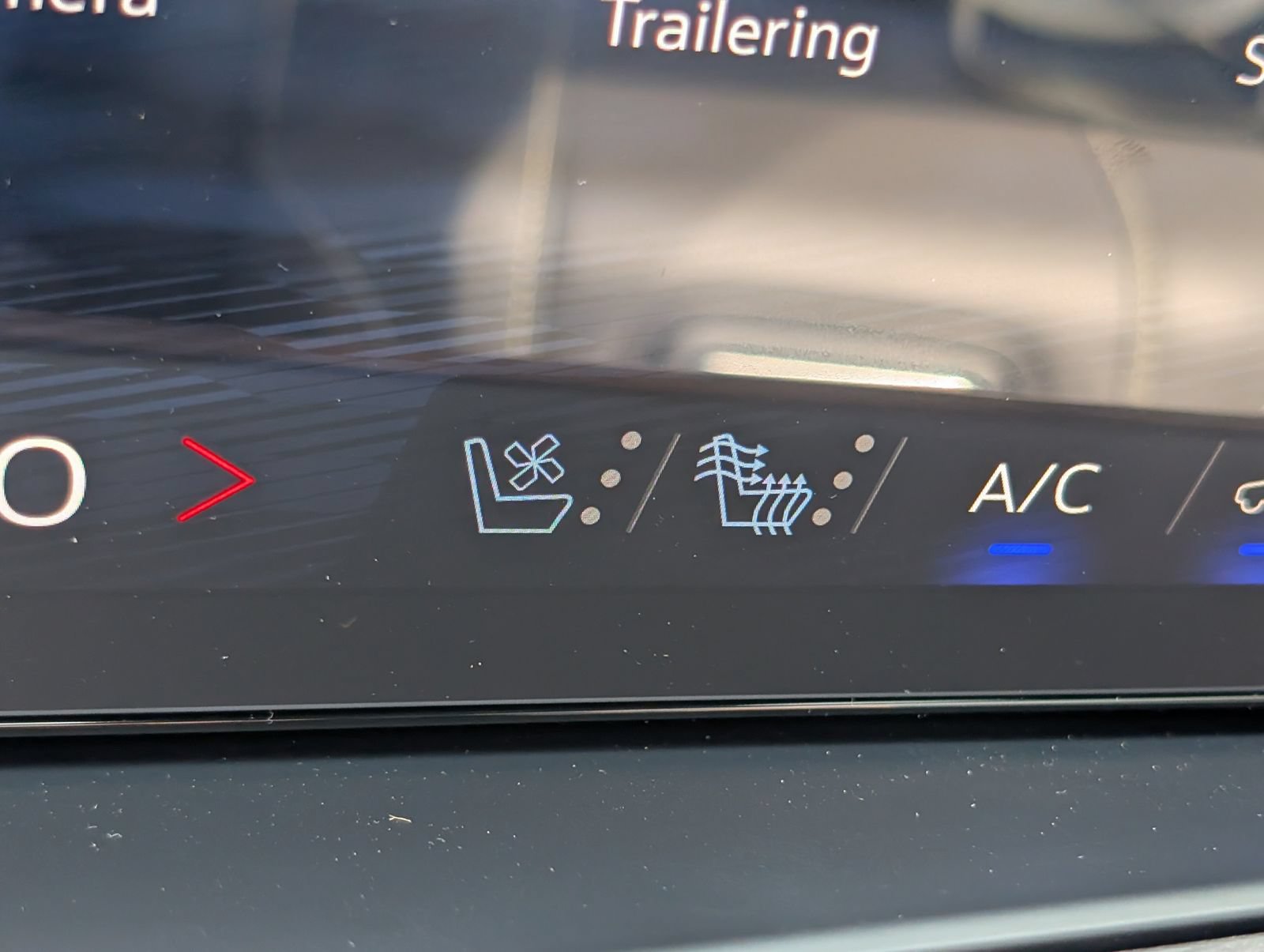 New 2026 Chevrolet Suburban Premier AWD/4WD image 28