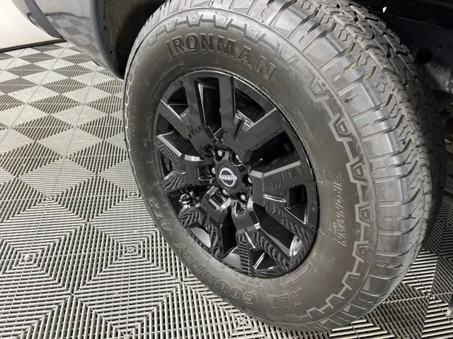 Used 2022 Nissan Frontier SV RWD image 16