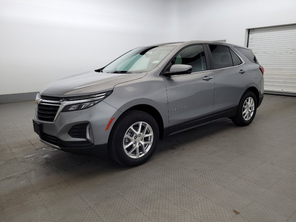 Used 2024 Chevrolet Equinox LT w/ Driver Convenience Package AWD/4WD image 2