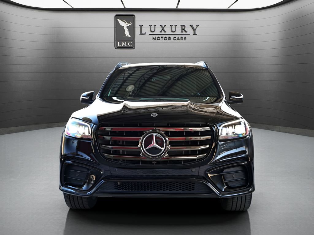 Used 2025 Mercedes-Benz GLS 450 4MATIC image 3