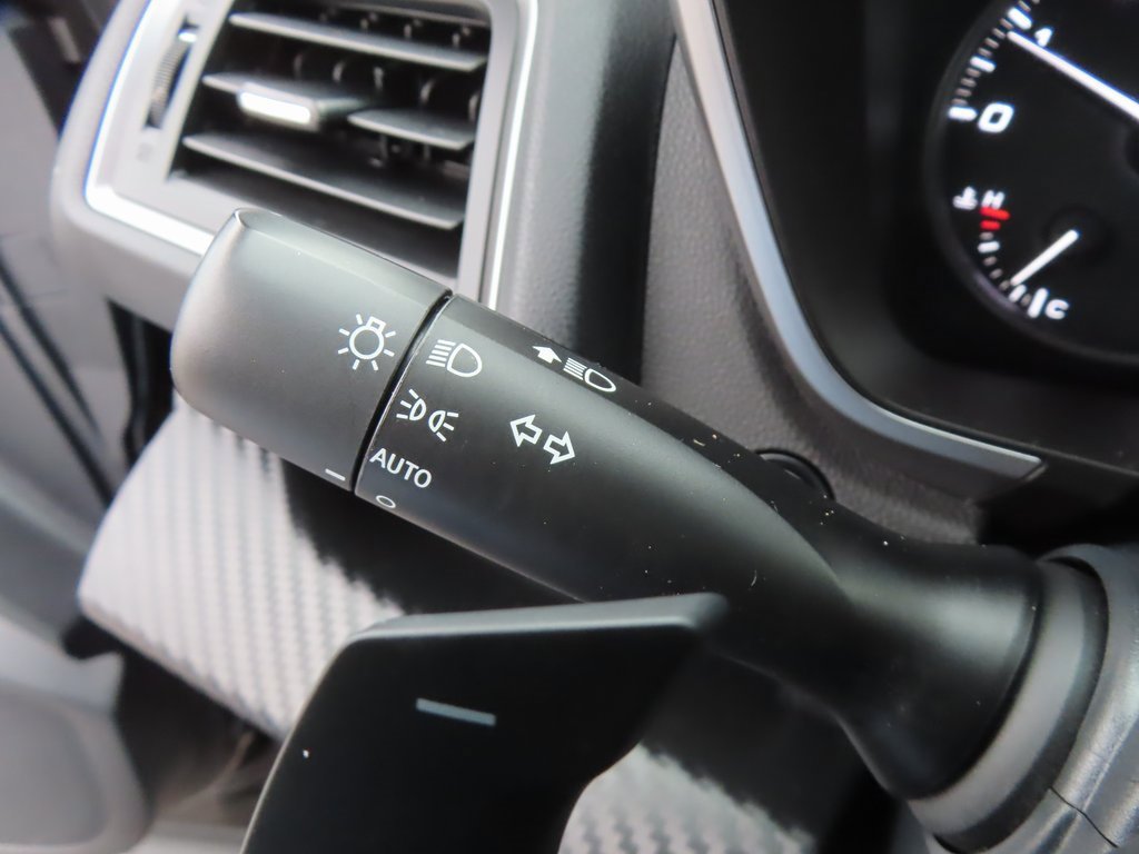 Used 2024 Subaru Ascent Premium w/ Convenience Package image 19