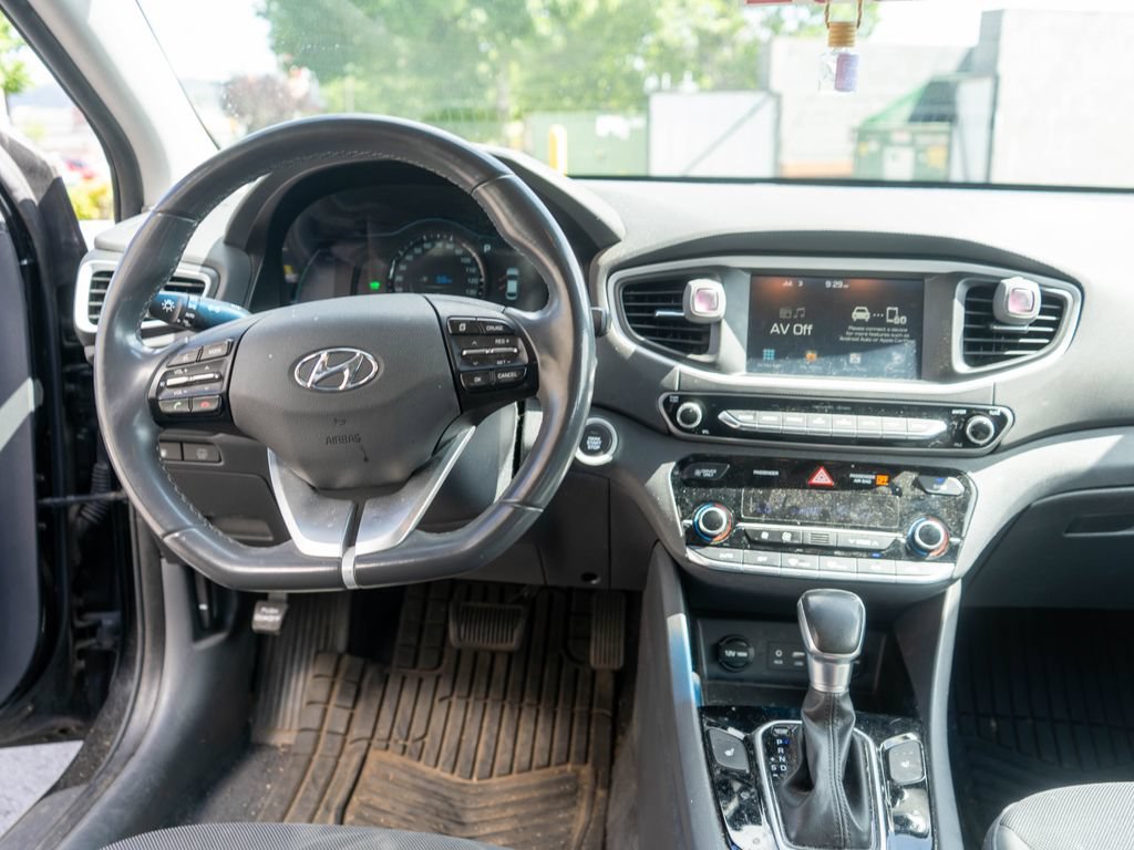 Used 2017 Hyundai Ioniq SEL FWD image 14