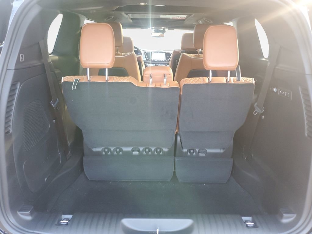 New 2026 Chrysler Pacifica Pinnacle image 27