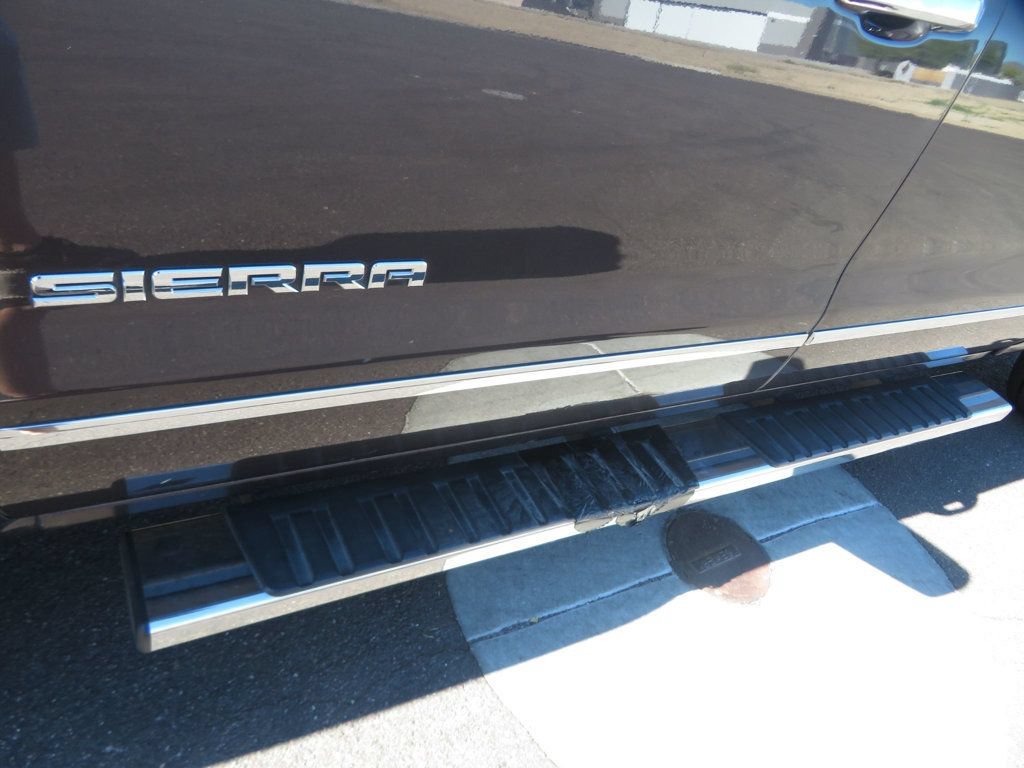 Used 2015 GMC Sierra 1500 SLT w/ SLT Crew Cab Value Package AWD/4WD image 17