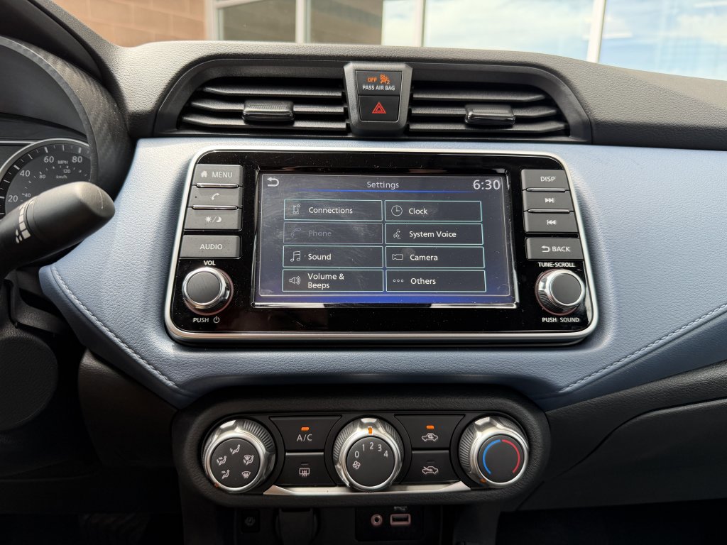 Used 2025 Nissan Versa SV w/ Trunk Package image 22