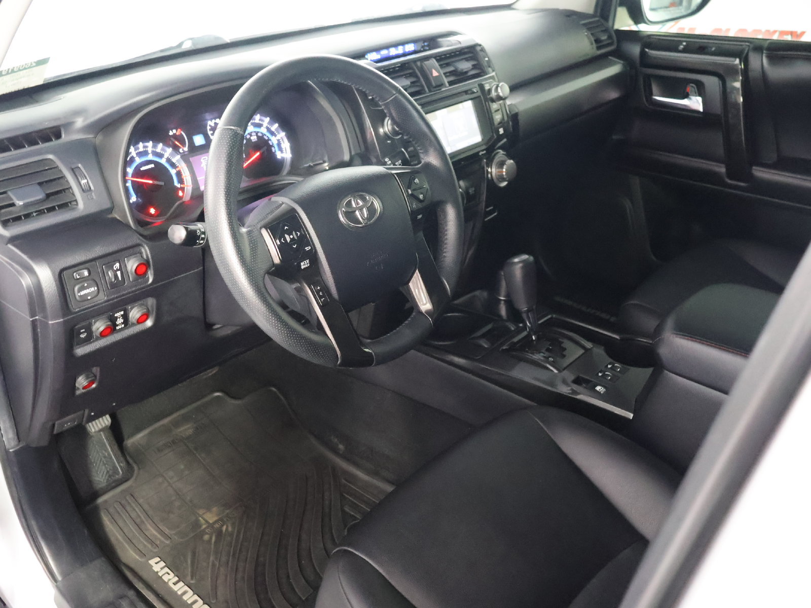 Used 2014 Toyota 4Runner Trail Premium AWD/4WD image 32