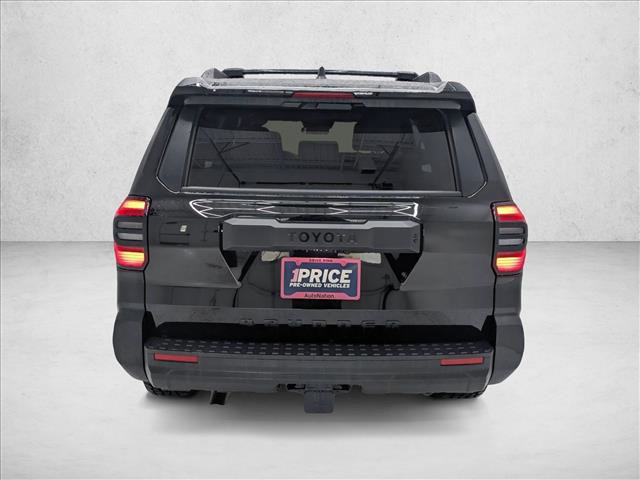 Used 2025 Toyota 4Runner SR5 AWD/4WD image 7