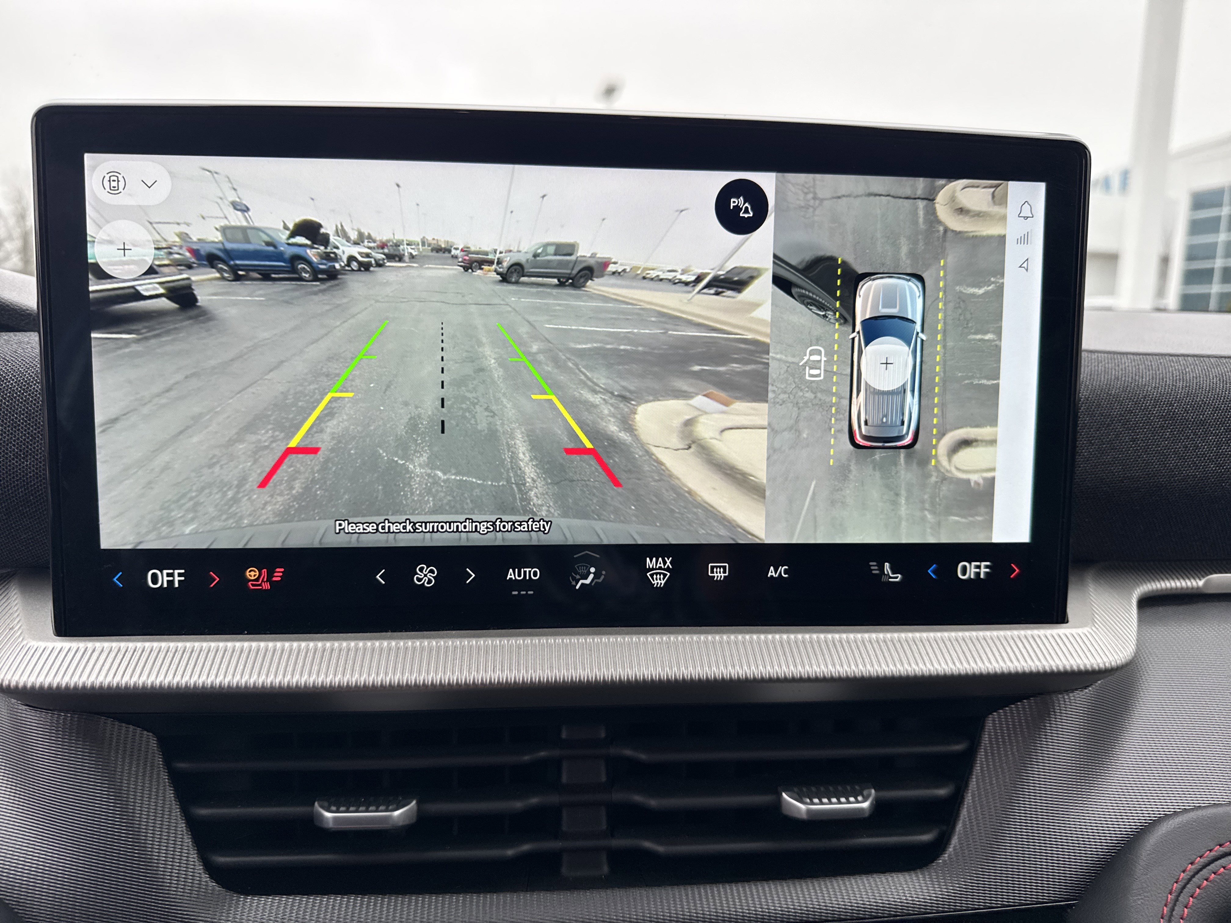 Used 2025 Ford Explorer ST-Line w/ ST-Line Street Pack image 43