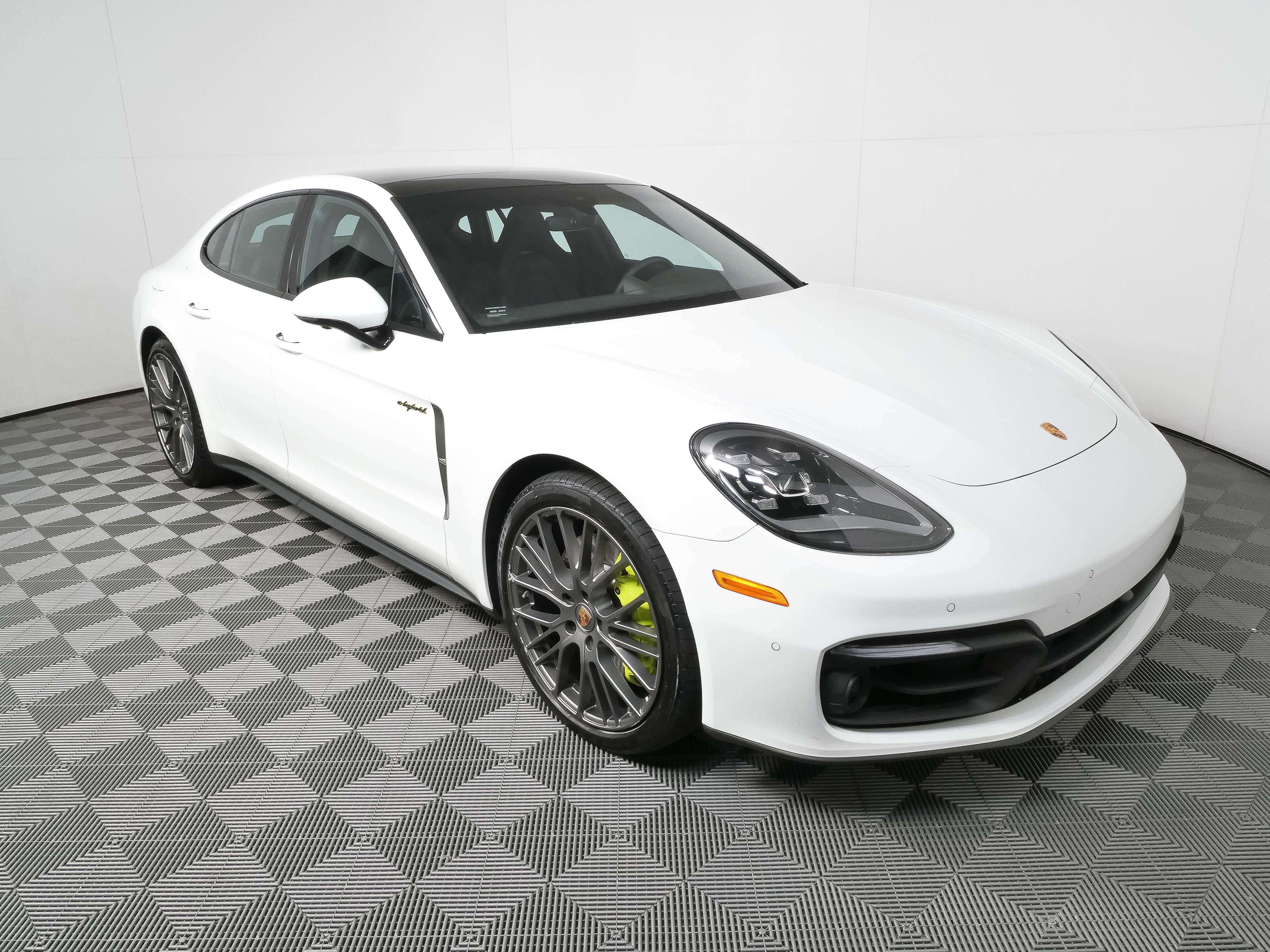 Certified 2023 Porsche Panamera AWD/4WD image 27