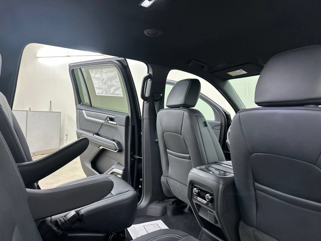 New 2026 GMC Acadia Elevation w/ Black Edition AWD/4WD image 24