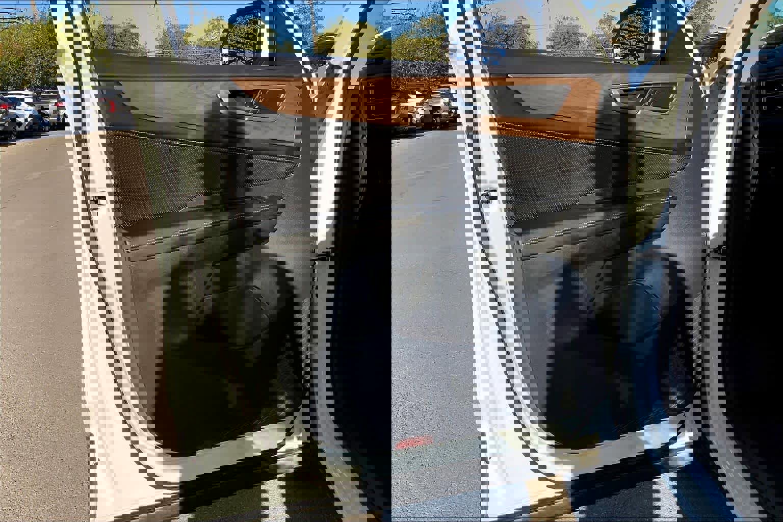 Certified 2024 Volkswagen Atlas SE image 37