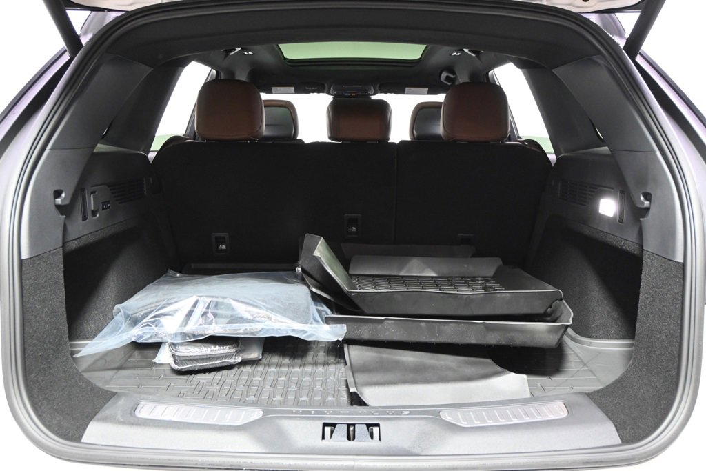 New 2026 Lincoln Nautilus Reserve w/ Jet Appearance Package image 19