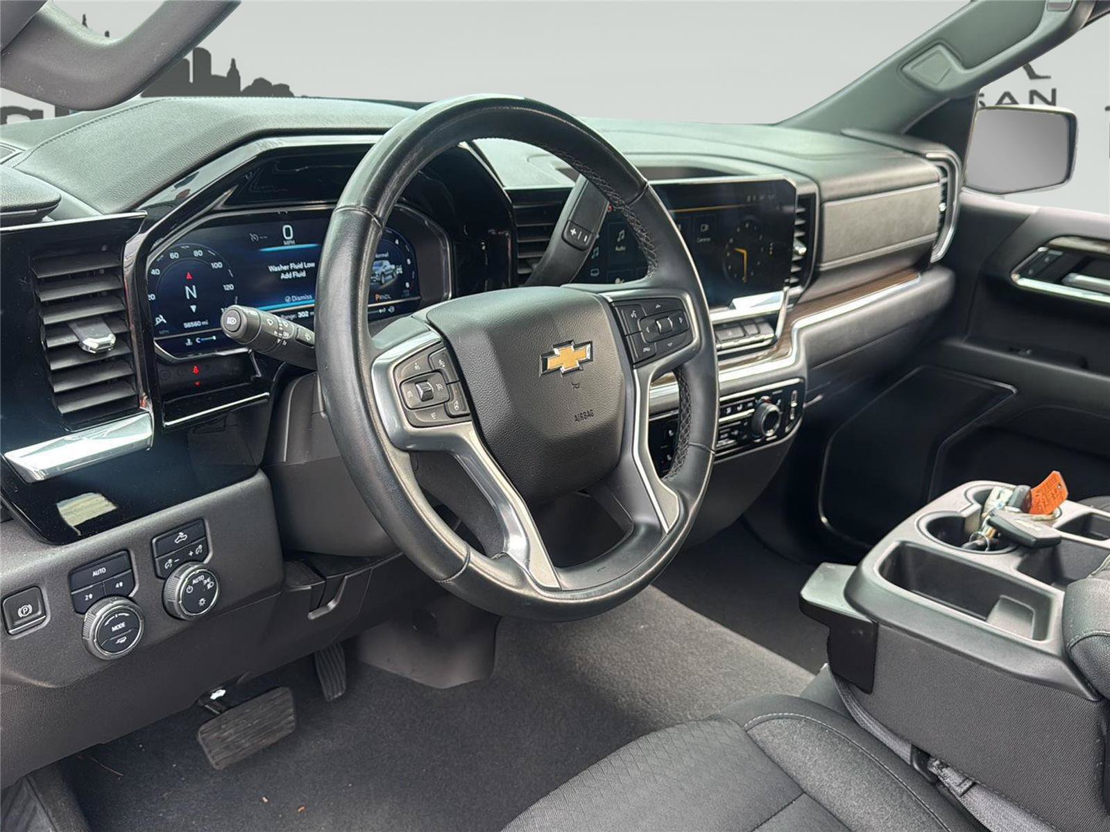 Used 2023 Chevrolet Silverado 1500 LT AWD/4WD image 12