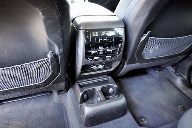 Used 2023 Jeep Grand Cherokee L Laredo RWD image 19