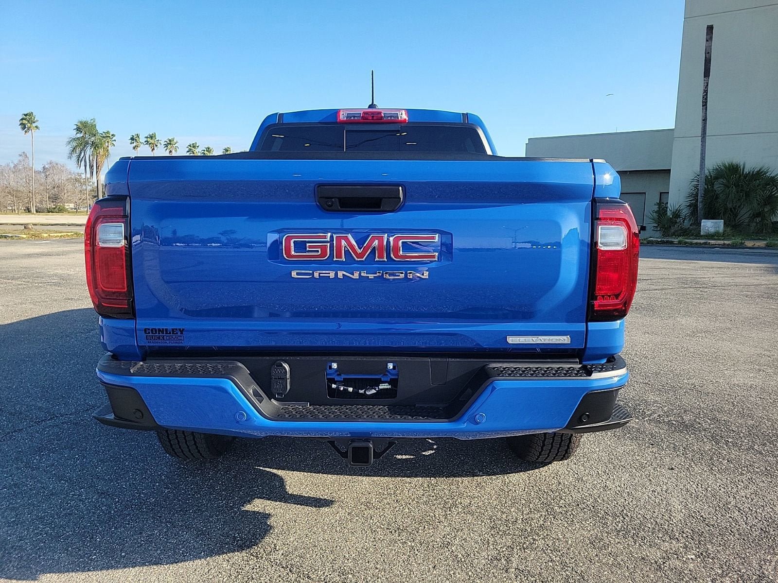 New 2026 GMC Canyon Elevation image 11