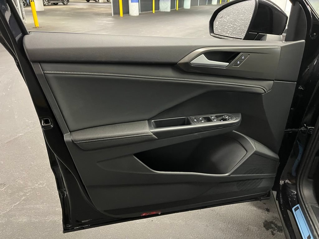 New 2026 Volkswagen Taos SE AWD/4WD image 18
