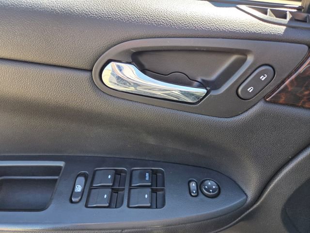 Used 2014 Chevrolet Impala LTZ FWD image 14