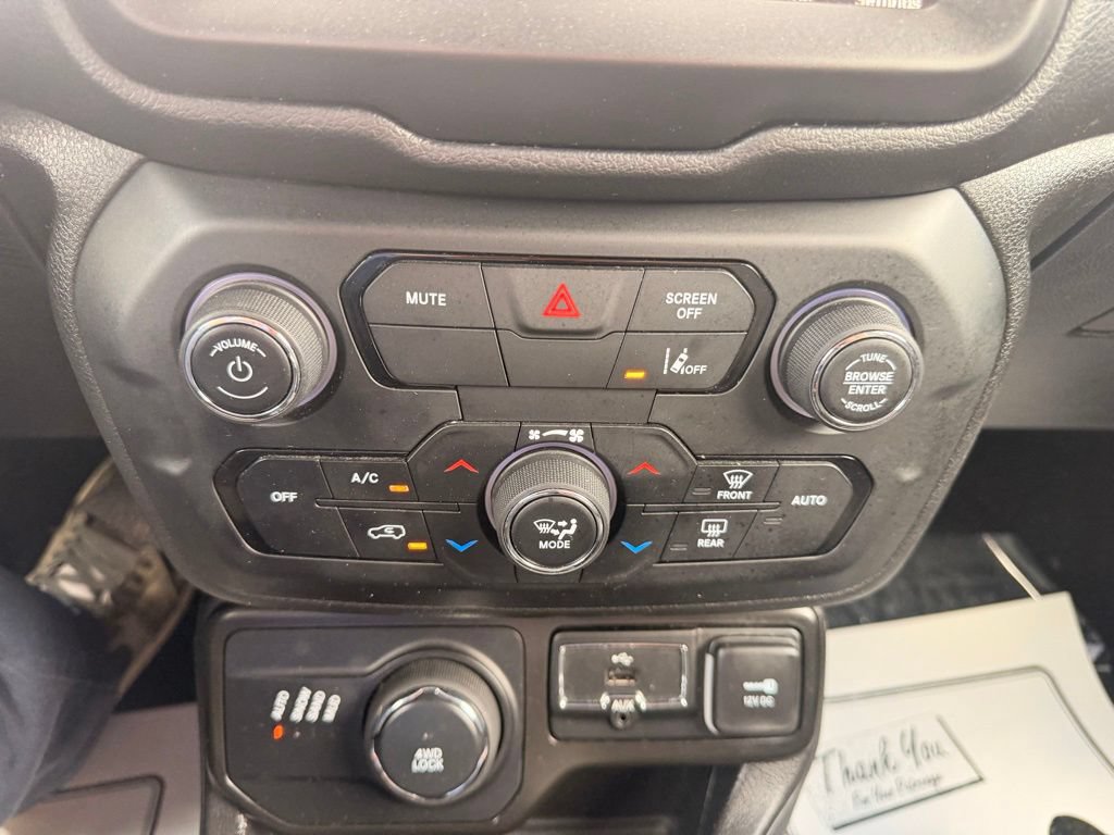 Used 2022 Jeep Renegade Limited AWD/4WD image 19