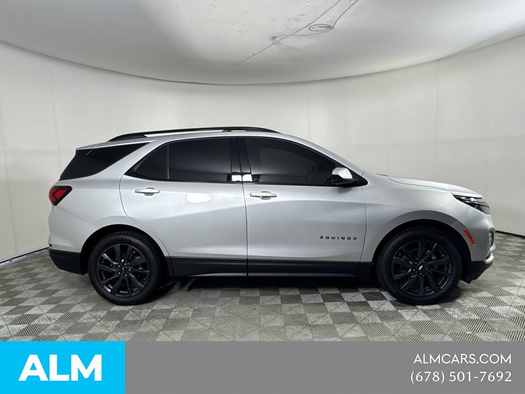 Used 2022 Chevrolet Equinox RS w/ LPO, Floor Liner Package FWD image 4