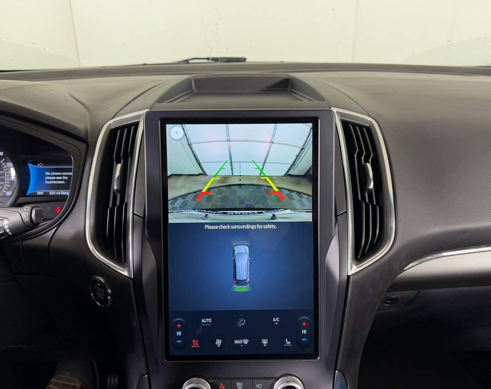 Used 2022 Ford Edge Titanium image 13