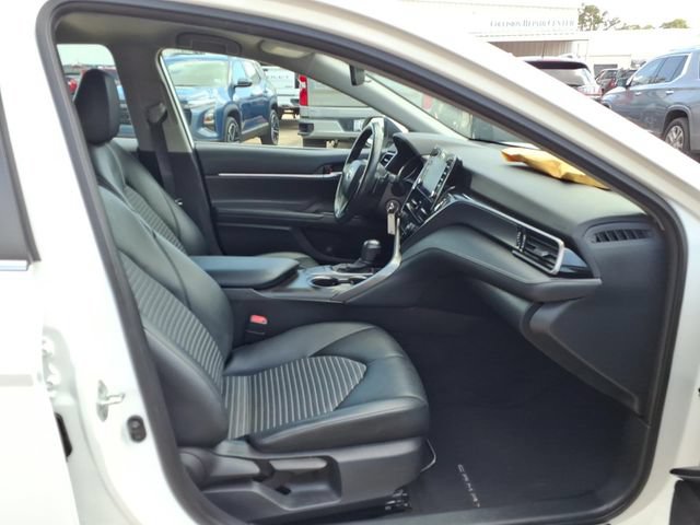 Used 2023 Toyota Camry SE FWD image 17