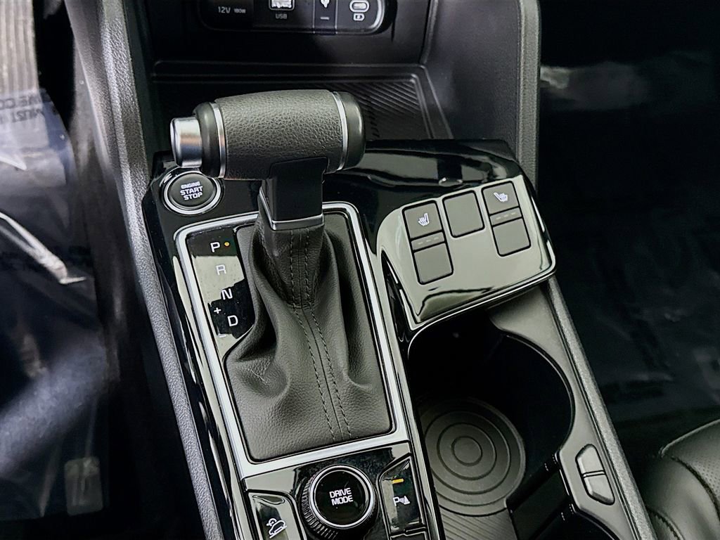Used 2024 Kia Sportage EX image 10