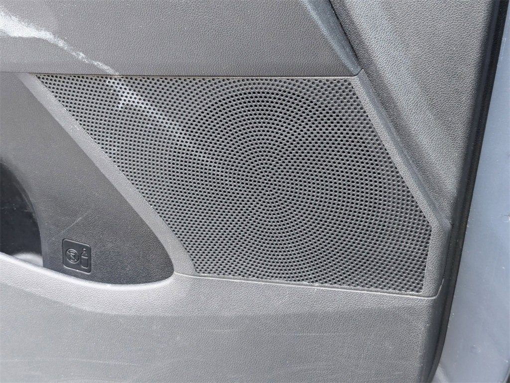 Used 2024 Kia Sorento S image 15