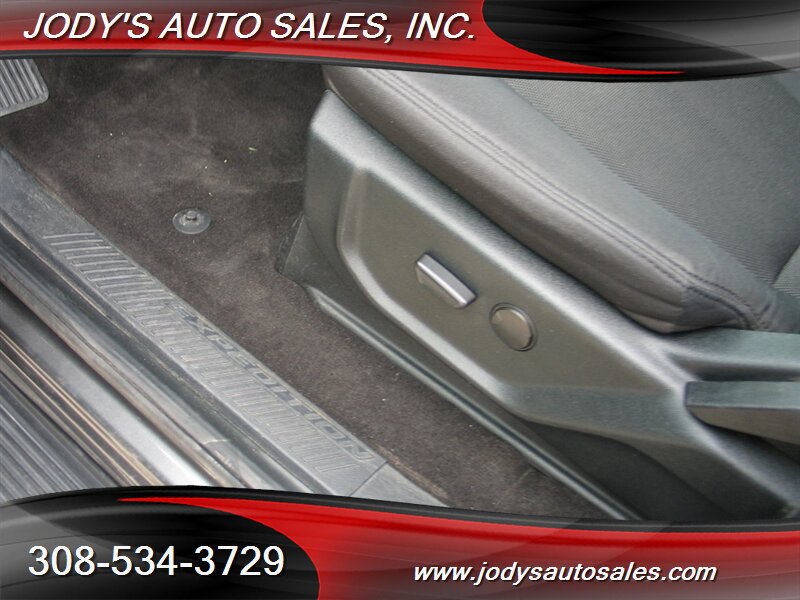 Used 2020 Ford Expedition XL AWD/4WD image 4