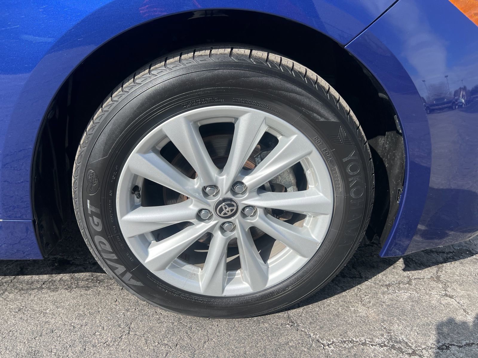 Used 2023 Toyota Corolla SE w/ SE Premium Package image 30