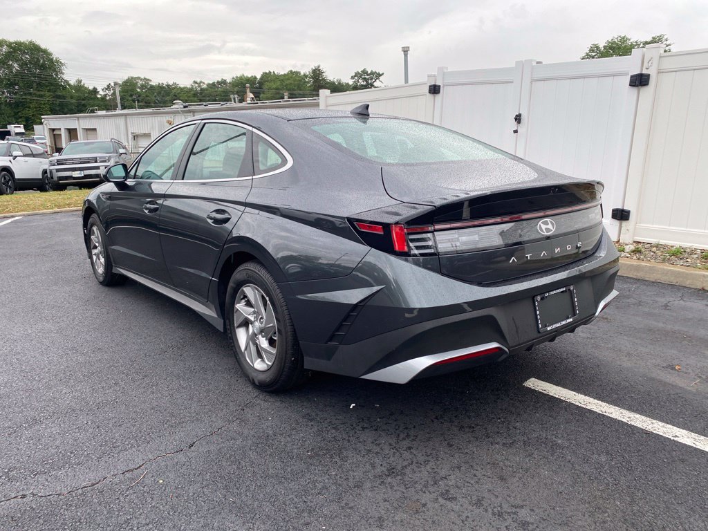New 2026 Hyundai Sonata SE FWD image 8