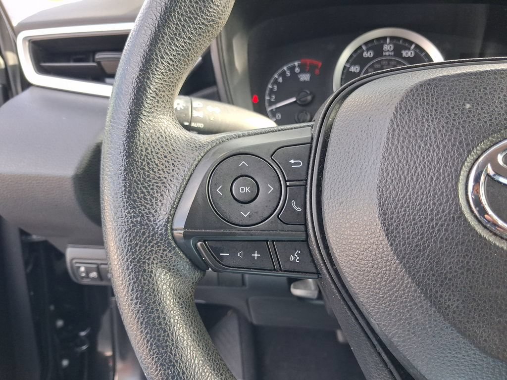 Used 2020 Toyota Corolla LE FWD image 20