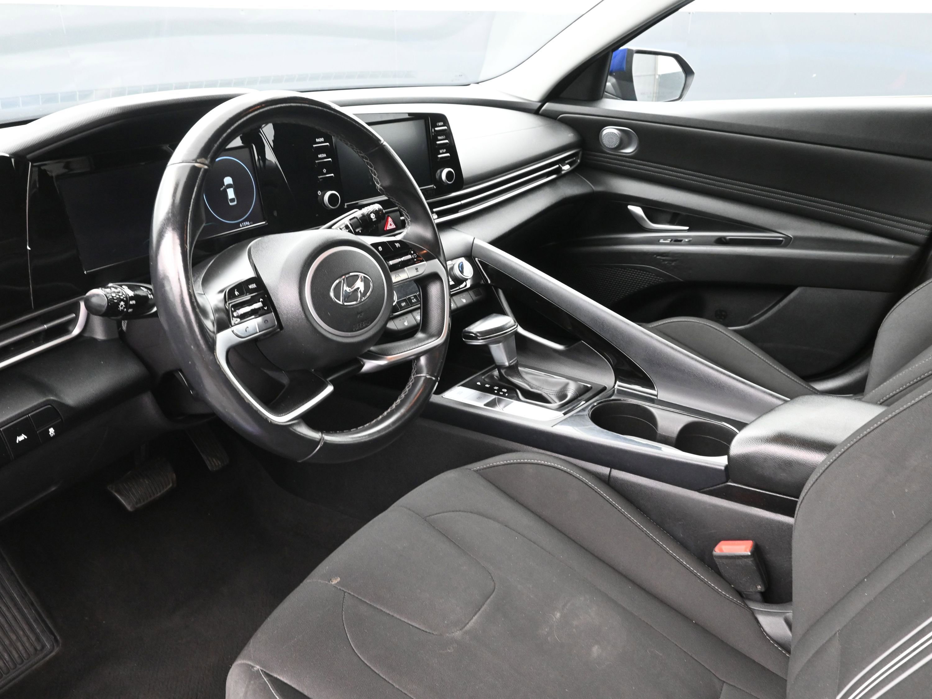 Certified 2022 Hyundai Elantra SEL w/ Convenience Package image 10