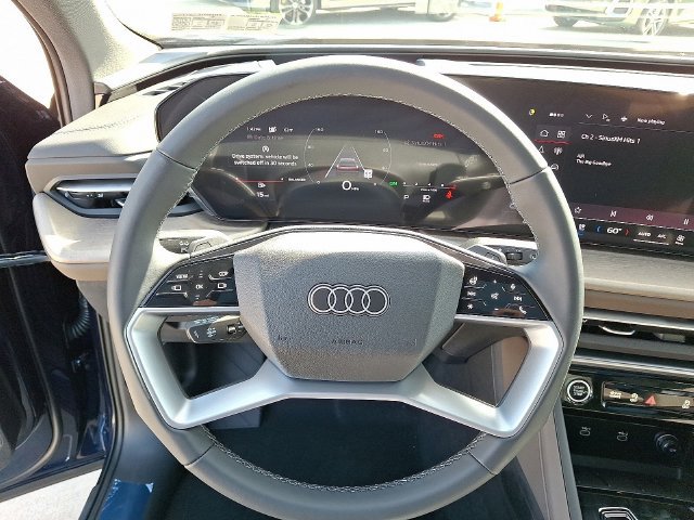 Used 2025 Audi Q5 Premium Plus w/ Premium Plus AWD/4WD image 16