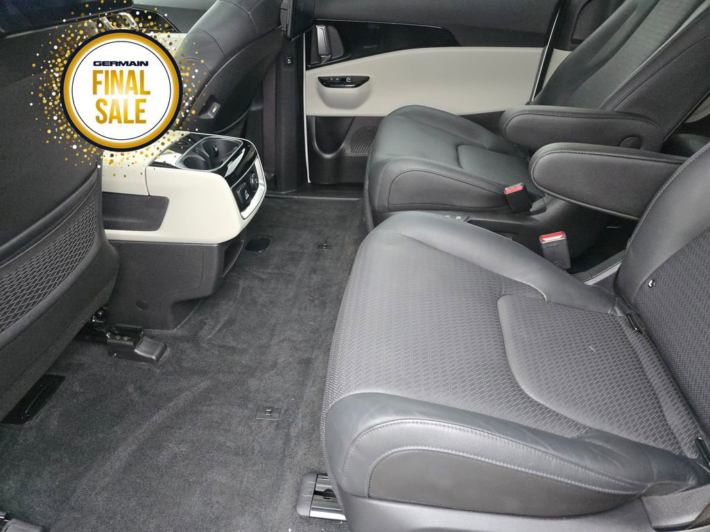 Certified 2022 Kia Carnival SX Prestige image 17