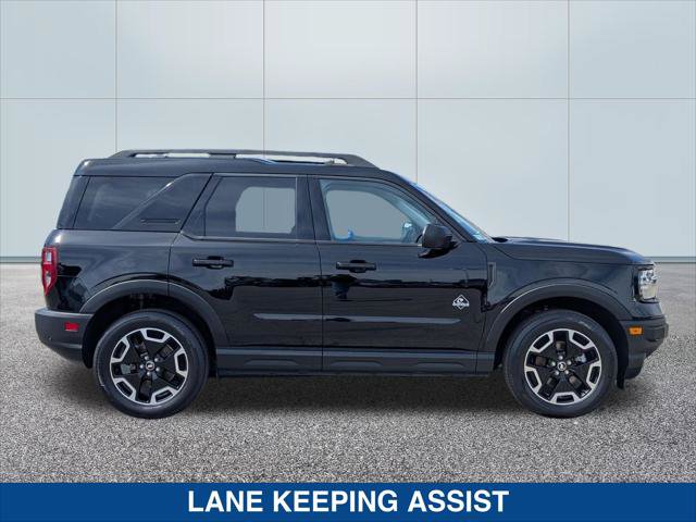 Certified 2023 Ford Bronco Sport Outer Banks AWD/4WD image 6