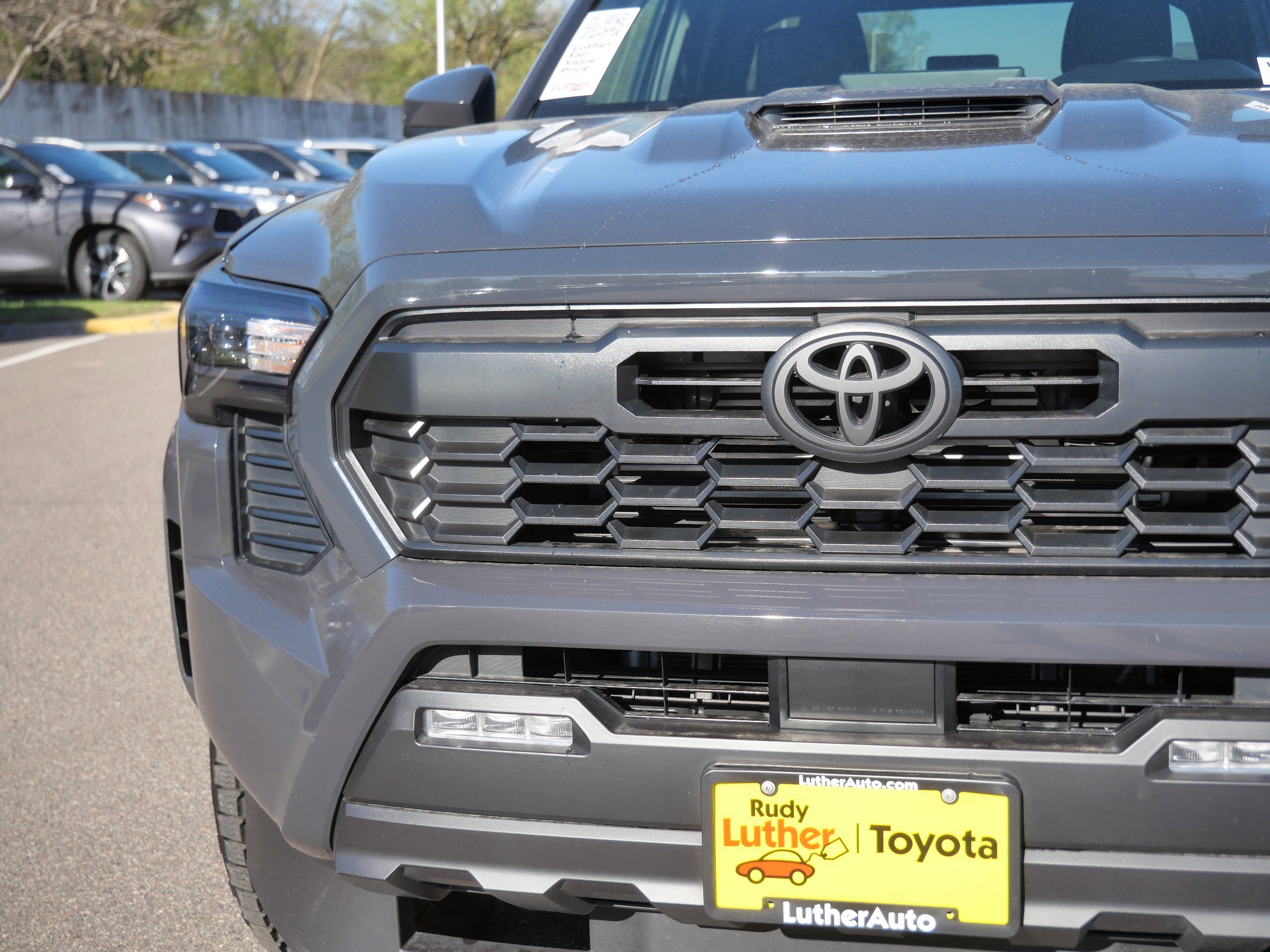 Used 2025 Toyota Tacoma TRD Sport AWD/4WD image 17