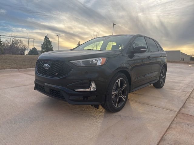 Used 2023 Ford Edge ST
