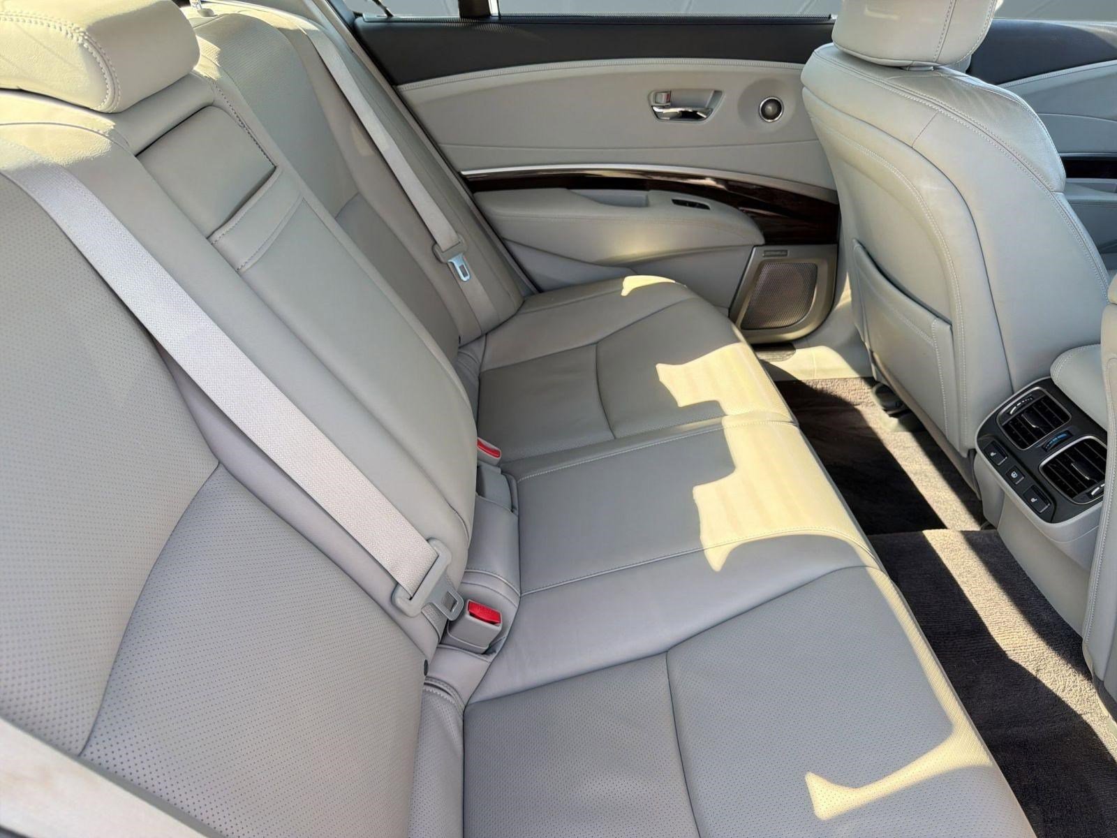 Used 2014 Acura RLX w/ Advance Package image 30