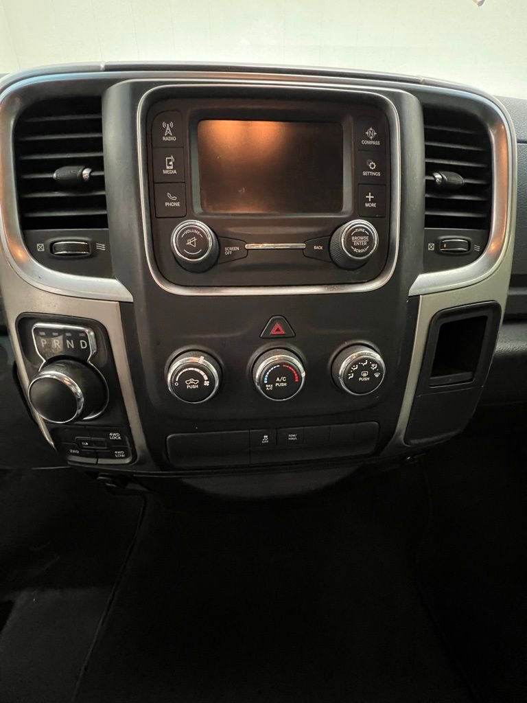 Used 2017 RAM 1500 Classic SLT image 11