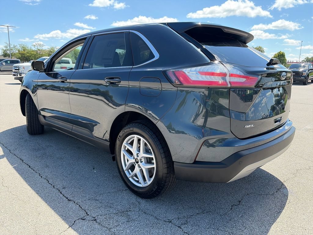 Used 2024 Ford Edge SEL w/ Convenience Package AWD/4WD image 5