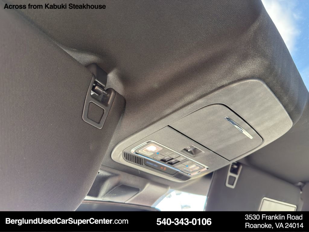 Used 2022 Ford F150 Lariat image 27