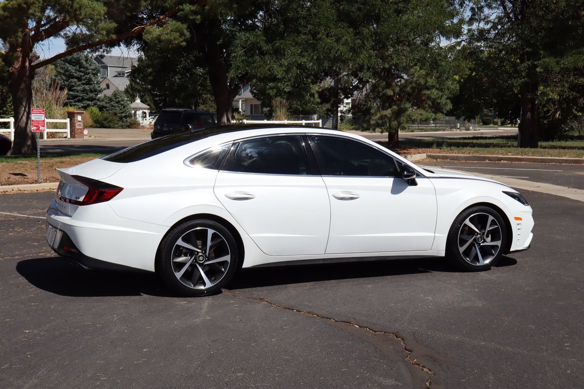 Used 2021 Hyundai Sonata SEL Plus w/ Tech Package FWD image 4