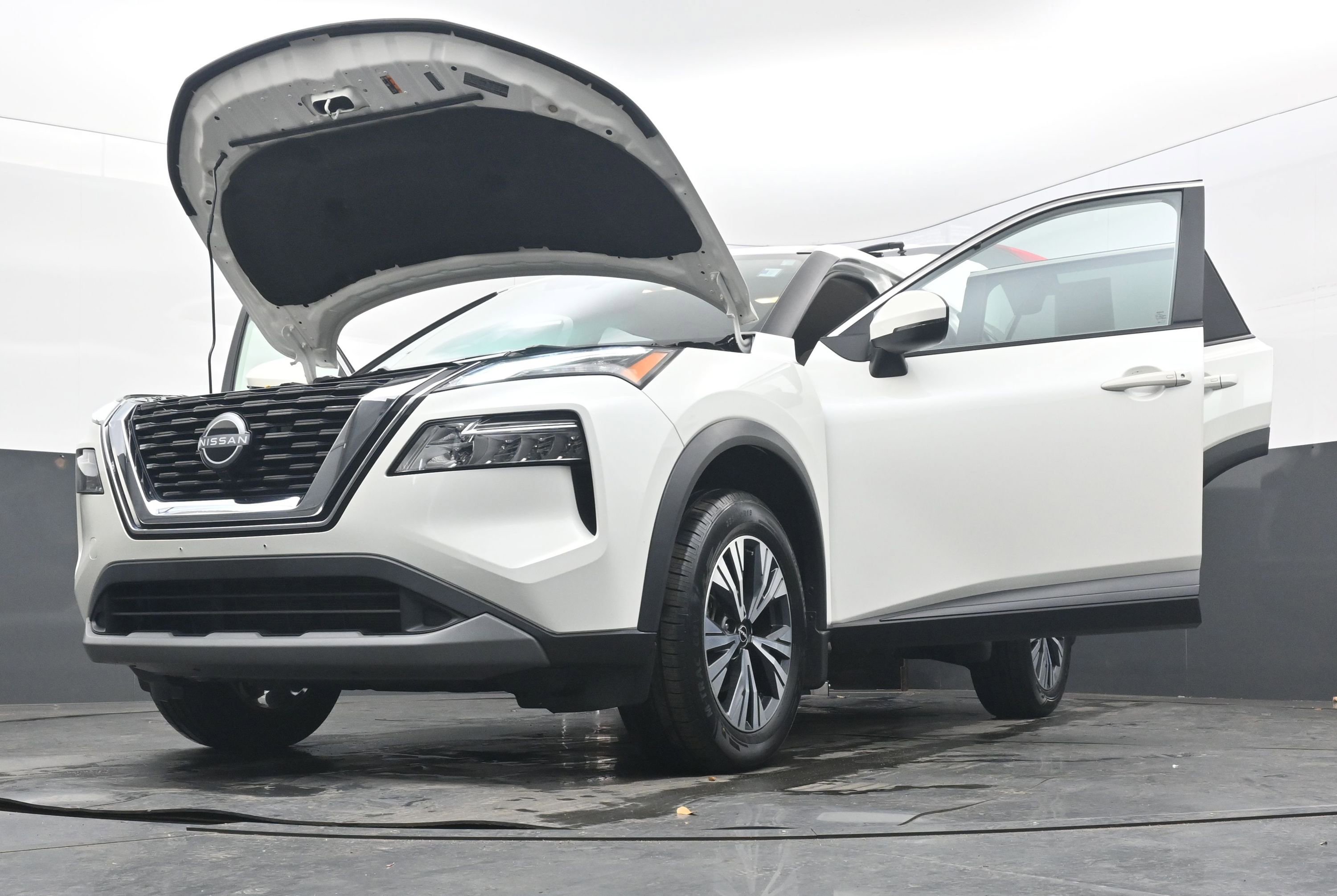 Certified 2023 Nissan Rogue SV image 39