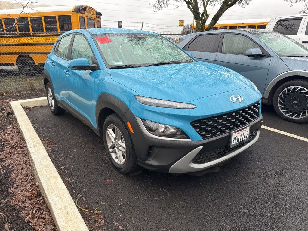 Used 2023 Hyundai Kona SE image 1
